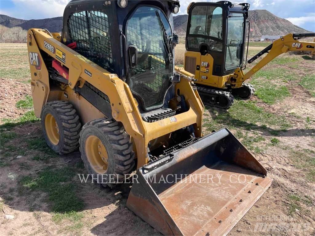CAT 226D3 C3H2 Minicargadoras