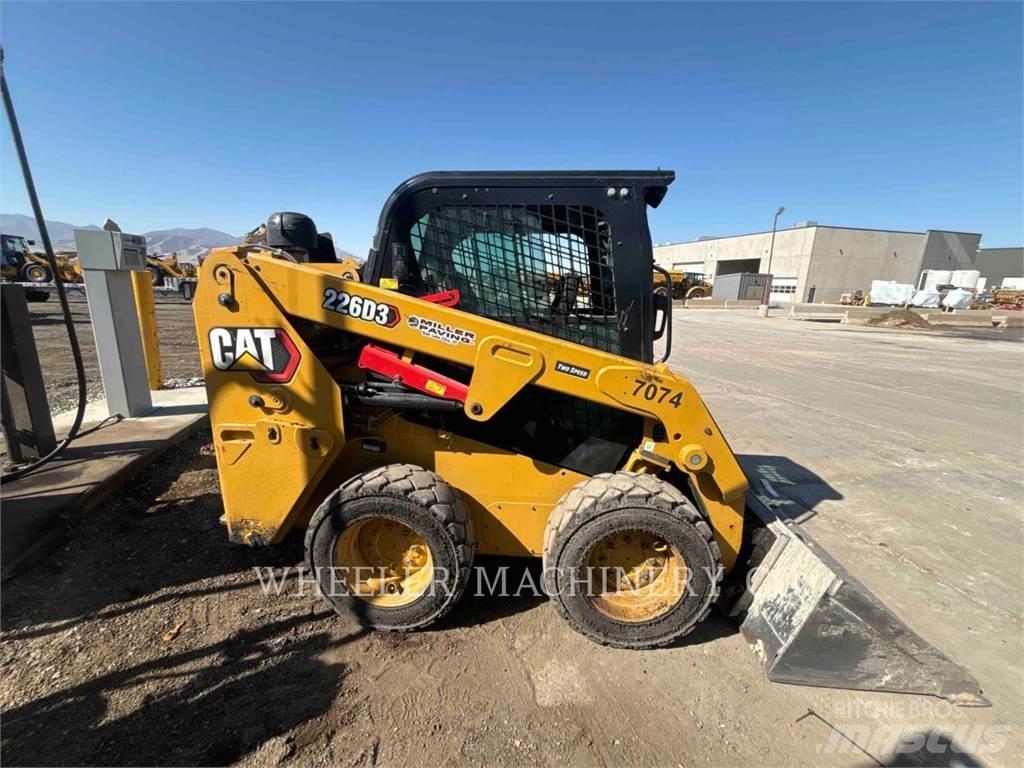 CAT 226D3 C3H2 Minicargadoras