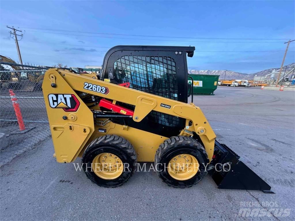 CAT 226D3 C3H2 Minicargadoras