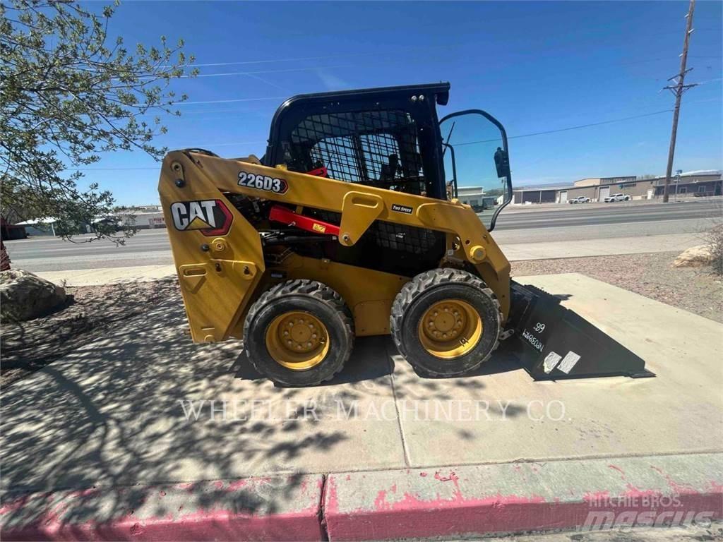 CAT 226D3 C3H2 Minicargadoras