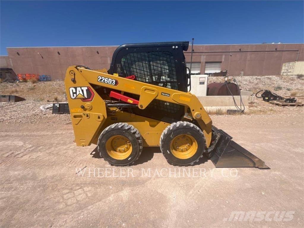 CAT 226D3 C3H2 Minicargadoras