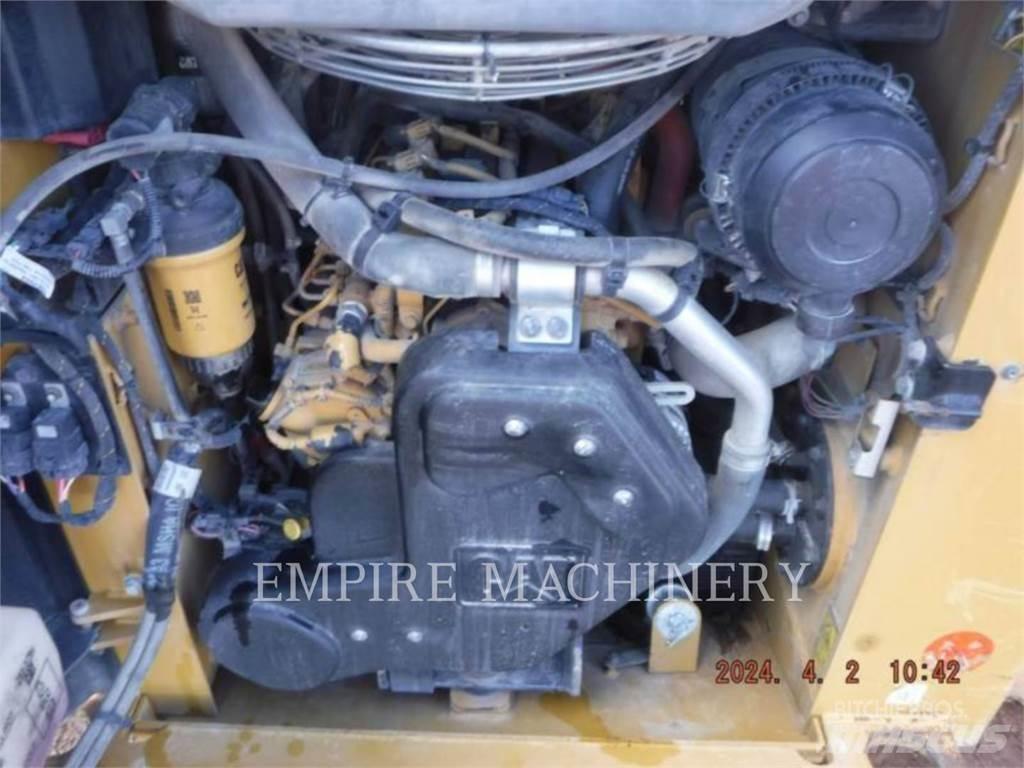 CAT 226D3 CA Minicargadoras