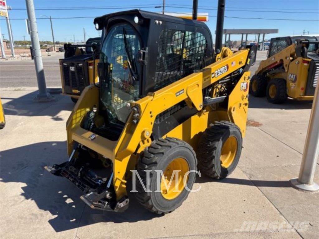 CAT 232D3 Minicargadoras
