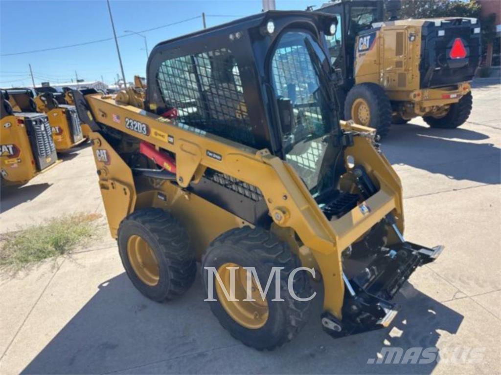 CAT 232D3 Minicargadoras