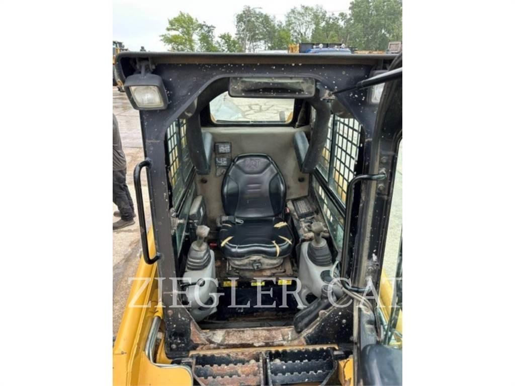 CAT 236B3 Minicargadoras
