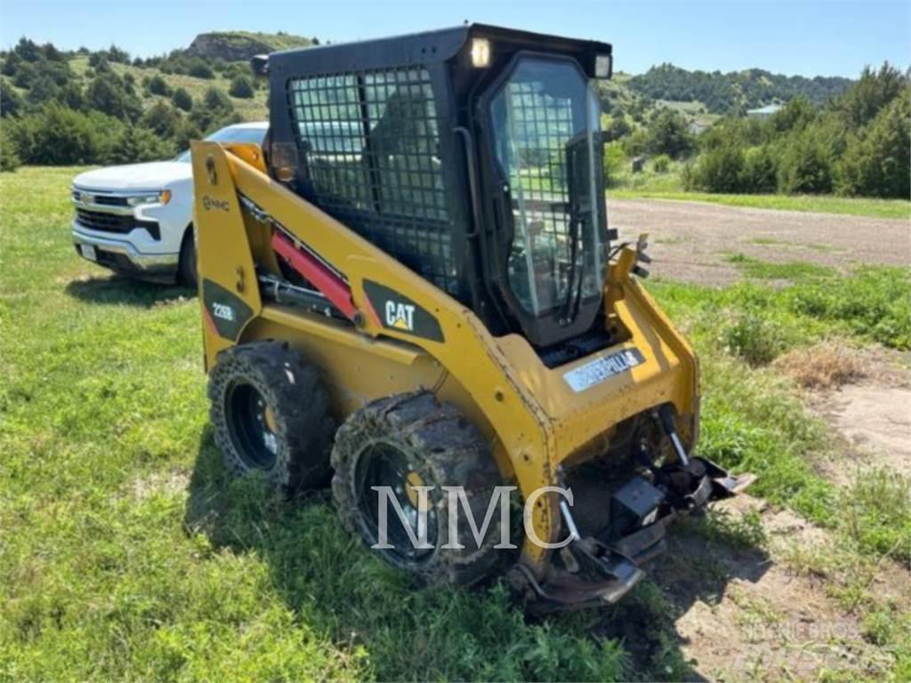 CAT 236B3 Minicargadoras