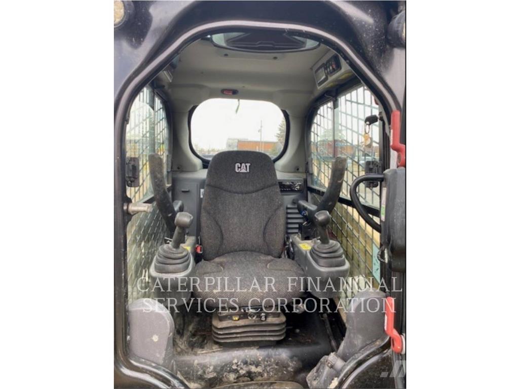 CAT 236D Minicargadoras