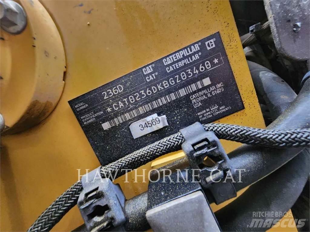 CAT 236D Minicargadoras