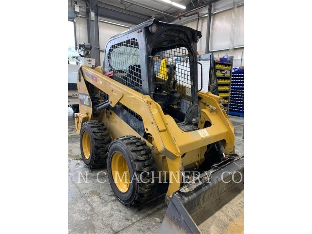 CAT 236D H2CN Minicargadoras