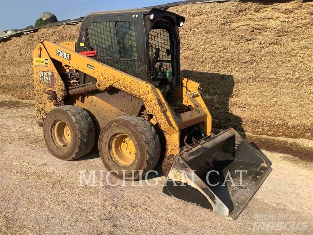 CAT 236D3 Minicargadoras
