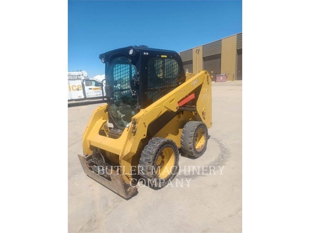 CAT 236D3 Minicargadoras