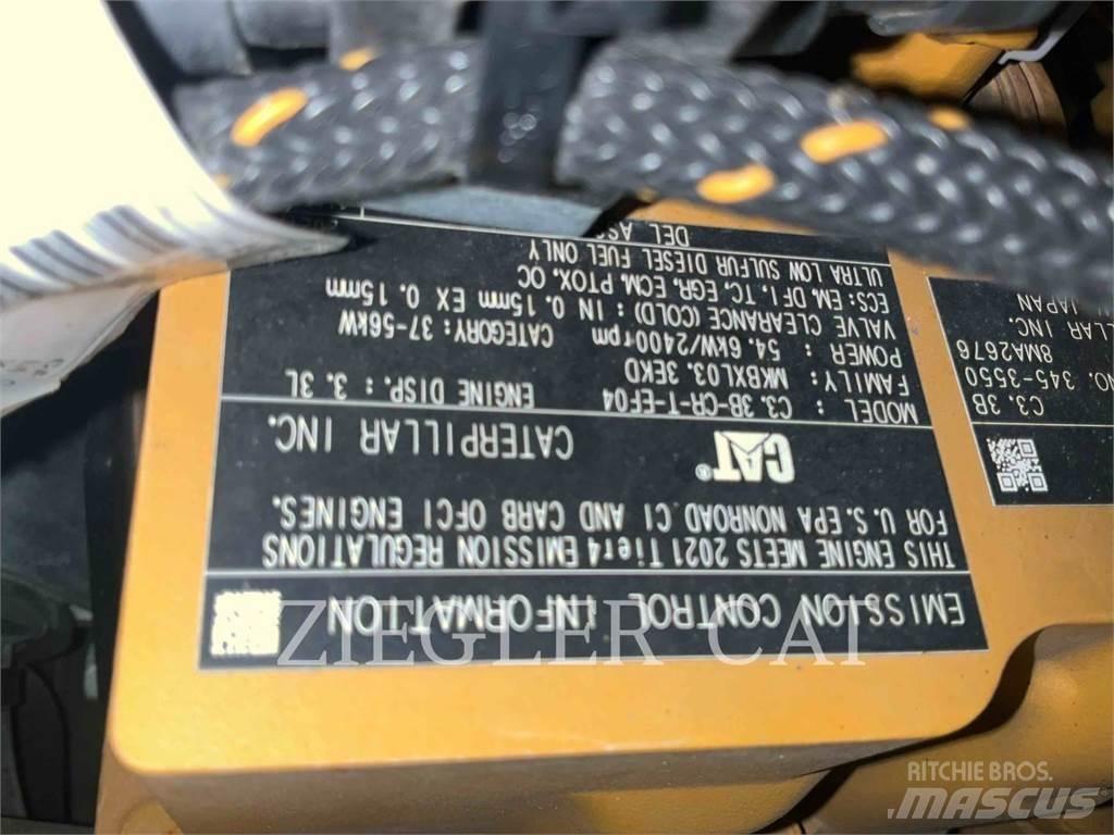 CAT 236D3 Minicargadoras