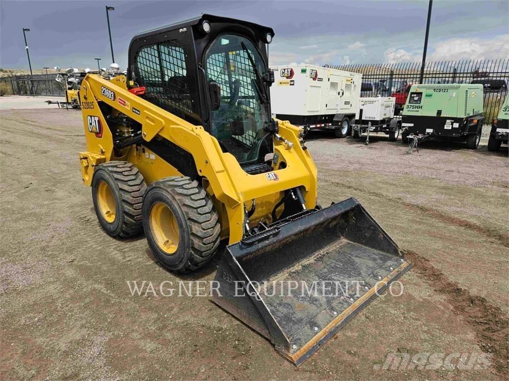 CAT 236D3 Minicargadoras