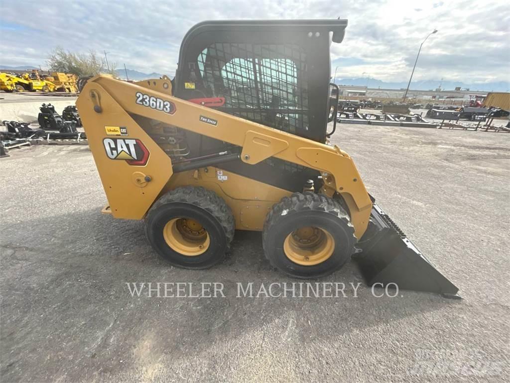 CAT 236D3 C3H2 Minicargadoras