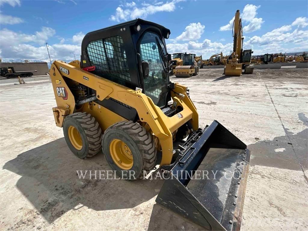 CAT 236D3 C3H2 Minicargadoras