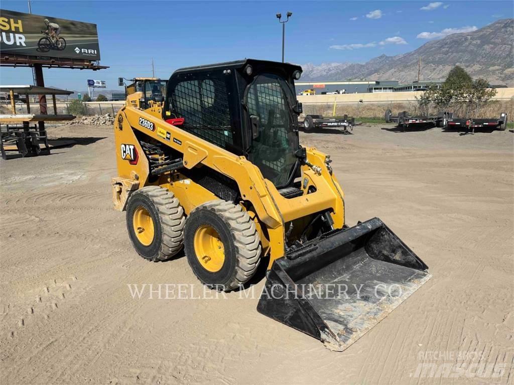 CAT 236D3 C3H2 Minicargadoras