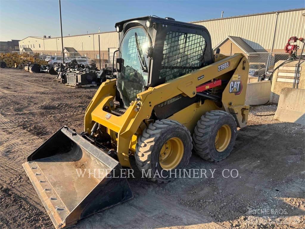 CAT 236D3 C3H2 Minicargadoras