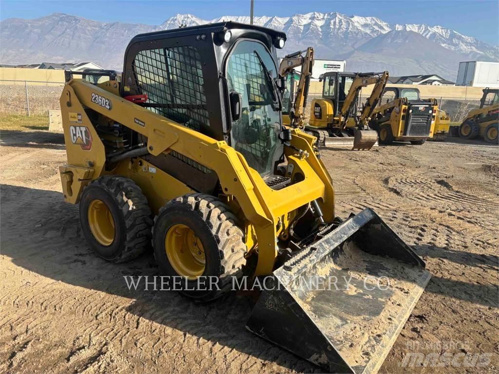 CAT 236D3 C3H2 Minicargadoras