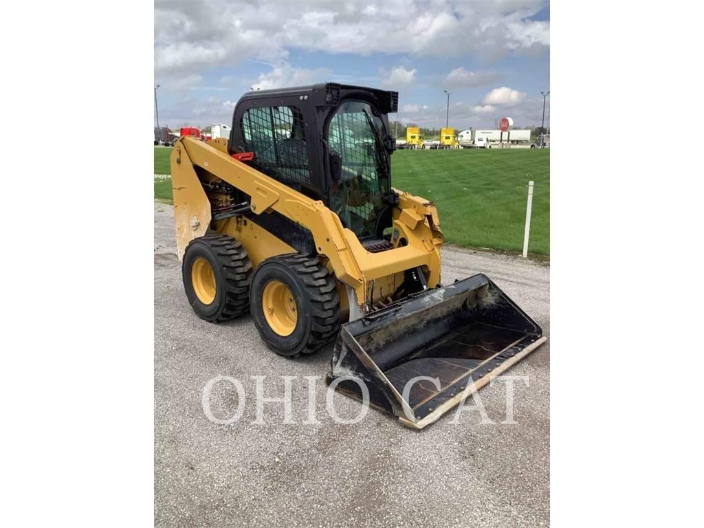 CAT 236D3 C3H2 Minicargadoras