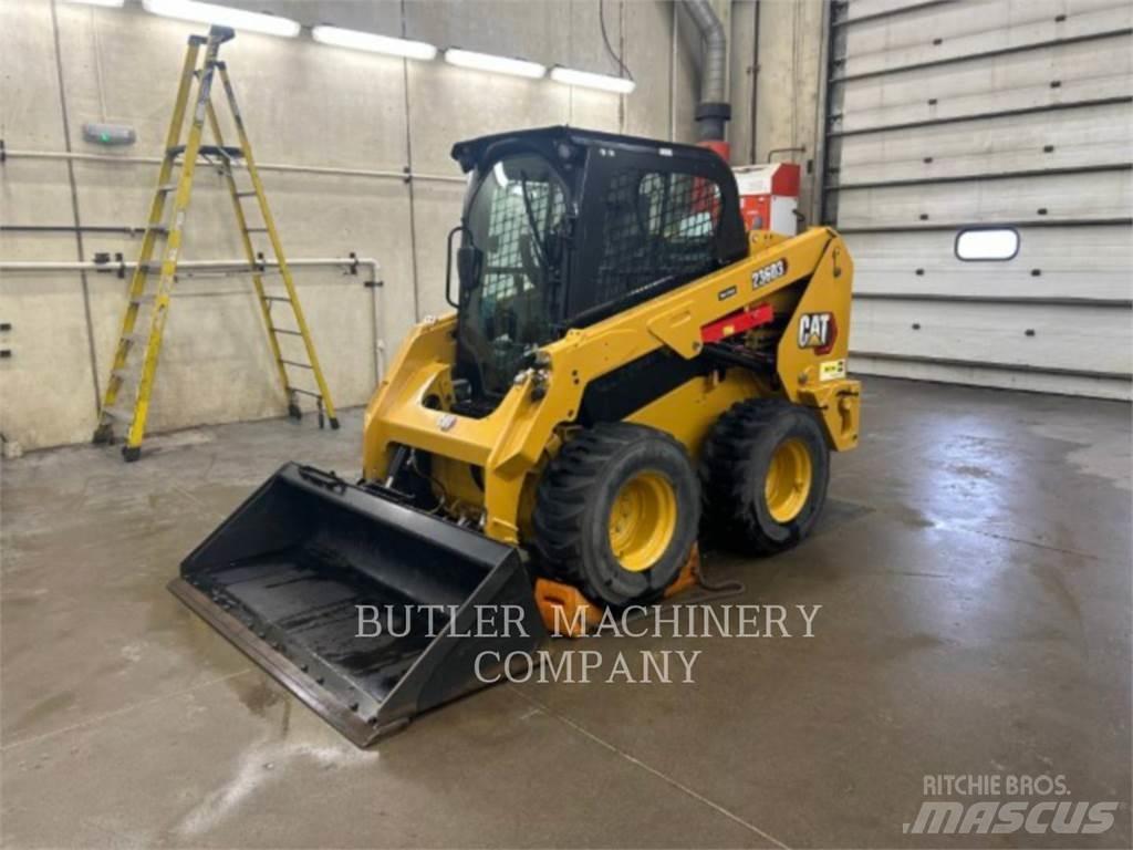 CAT 236D3 C3H2 Minicargadoras