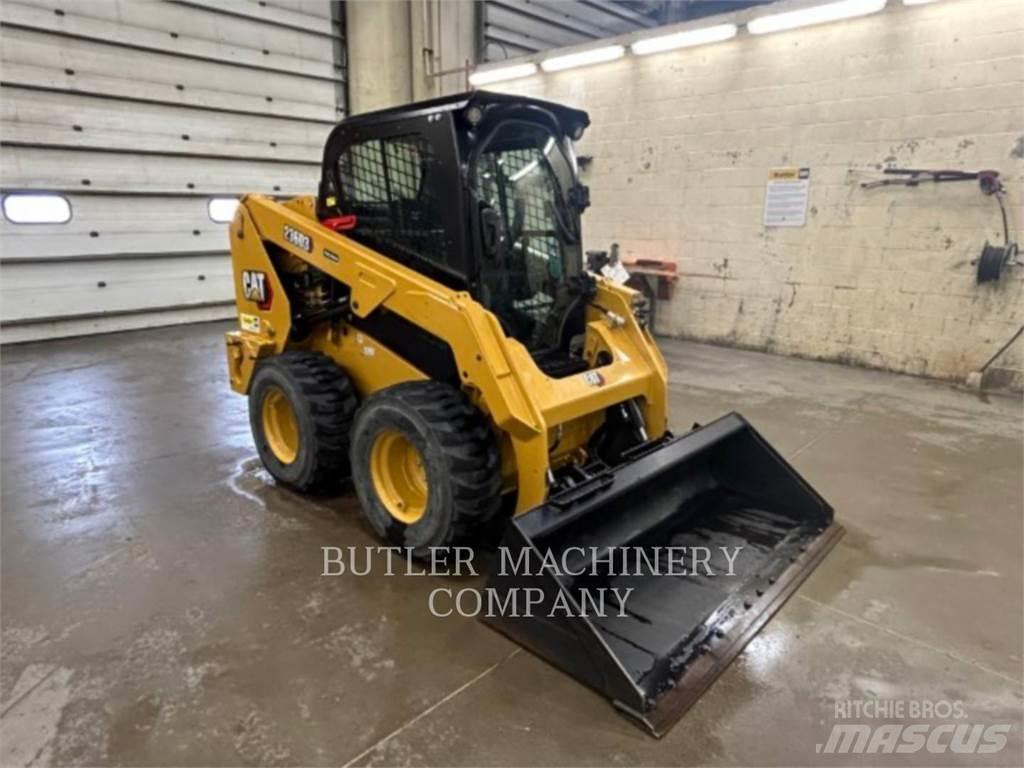 CAT 236D3 C3H2 Minicargadoras