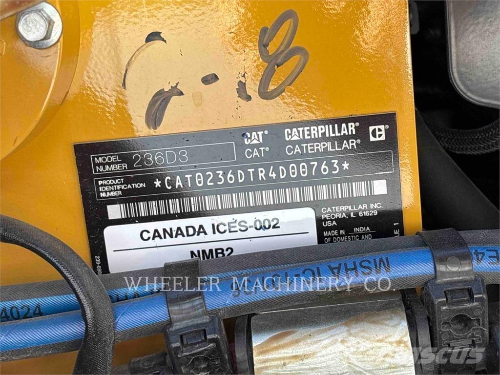 CAT 236D3 C3H2 Minicargadoras