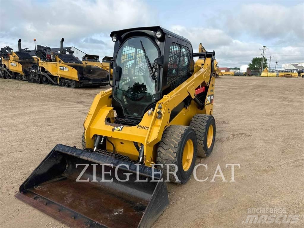 CAT 242D Minicargadoras
