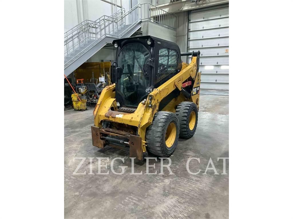 CAT 242D Minicargadoras
