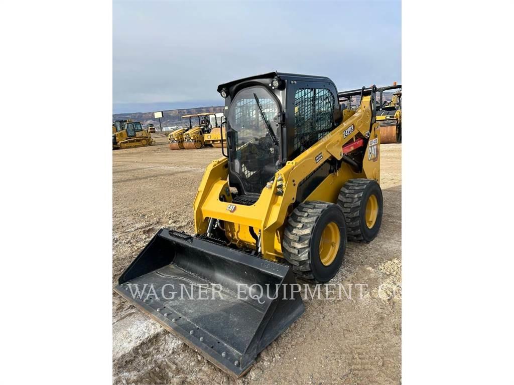 CAT 242D3 Minicargadoras