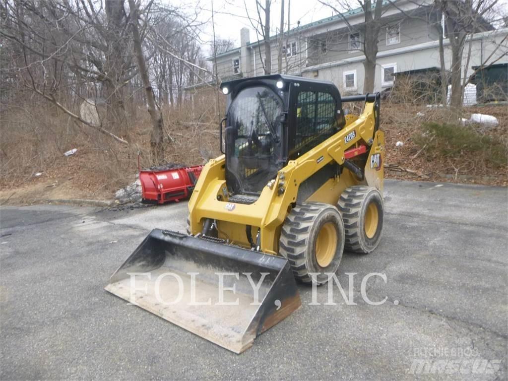 CAT 242D3 Minicargadoras