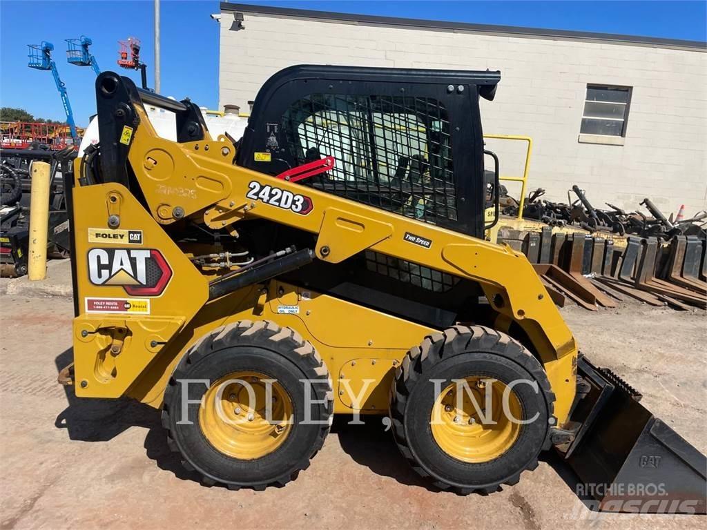CAT 242D3 Minicargadoras