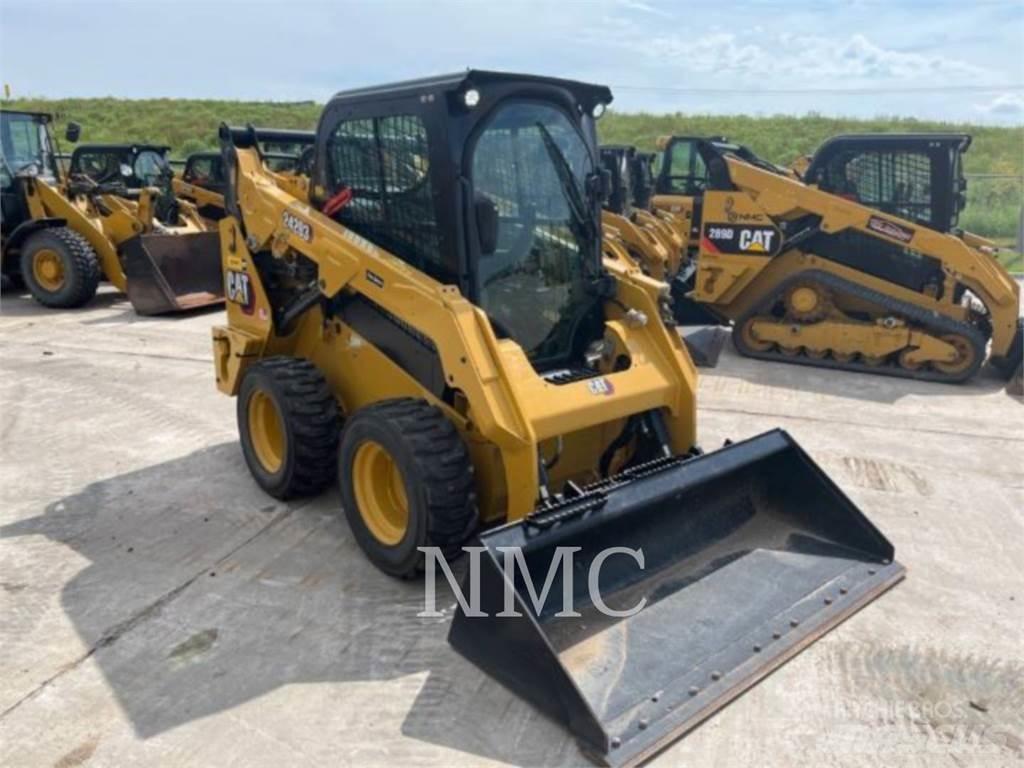 CAT 242D3 Minicargadoras
