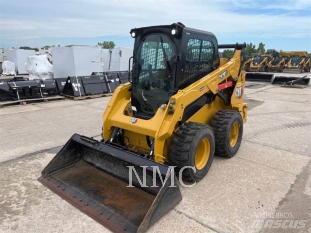 CAT 242D3 Minicargadoras