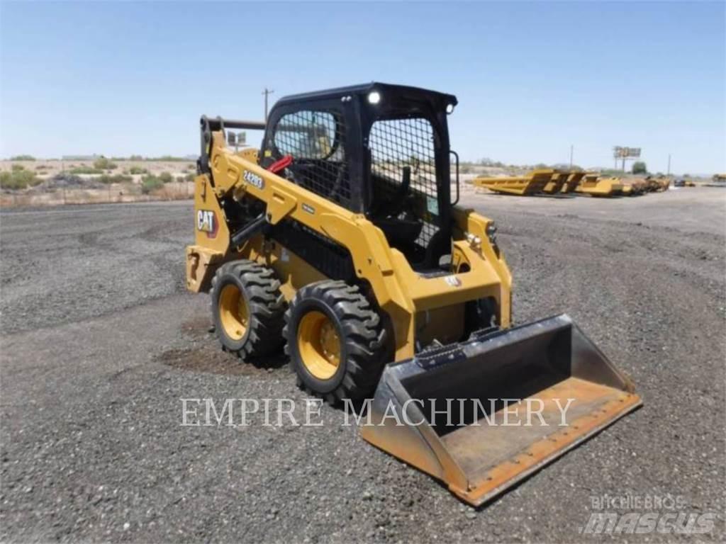 CAT 242D3 Minicargadoras