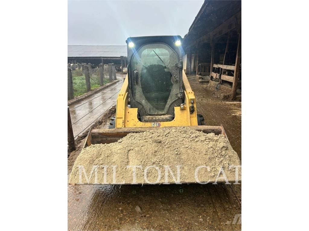 CAT 242D3 Minicargadoras