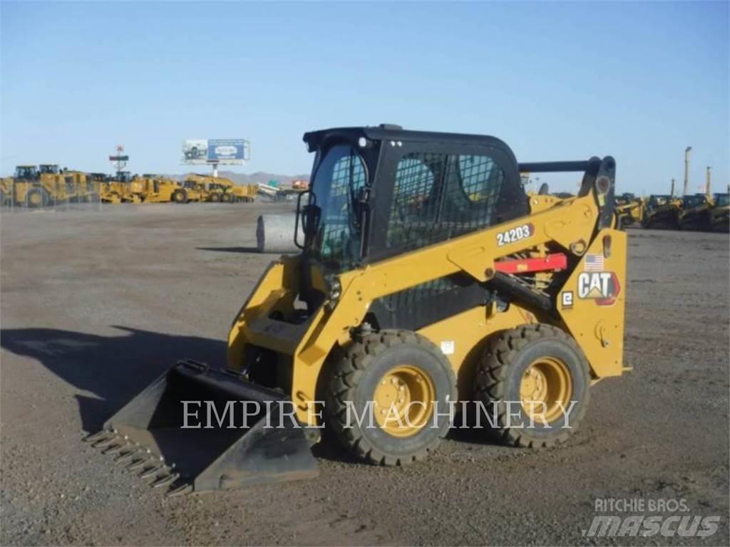 CAT 242D3 CA Minicargadoras