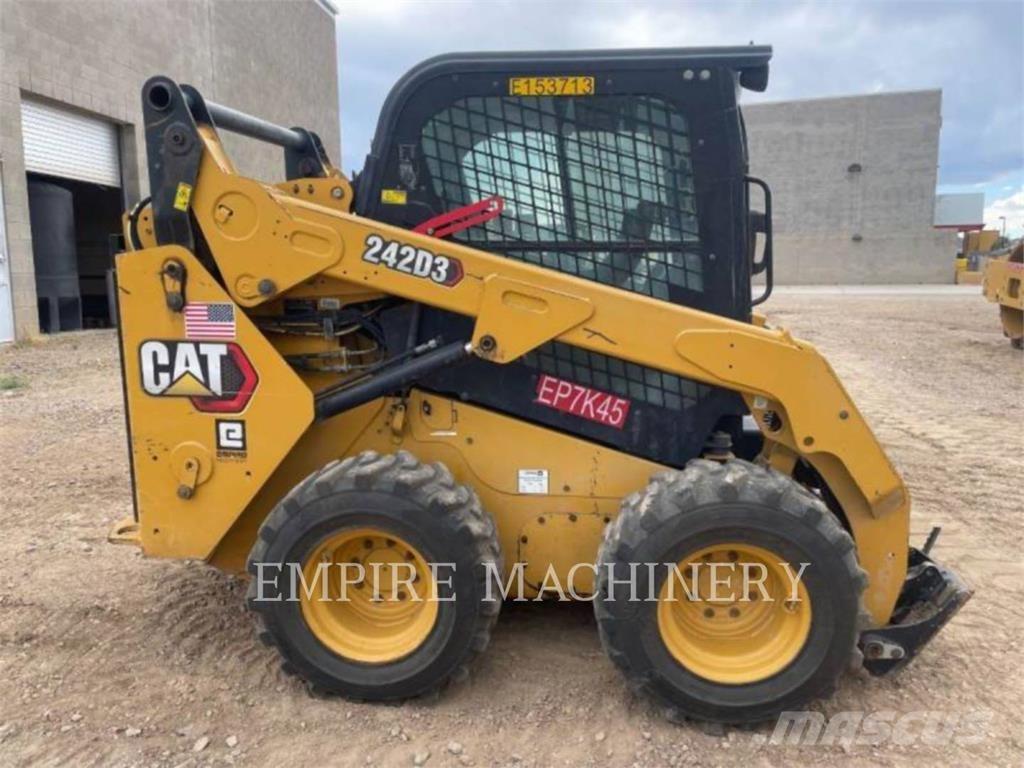 CAT 242D3 CA Minicargadoras