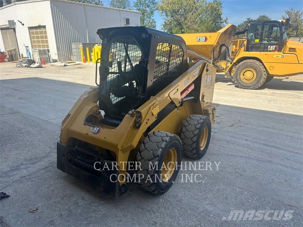 CAT 246 Minicargadoras