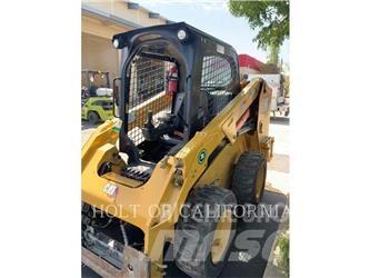 CAT 246 HF Minicargadoras