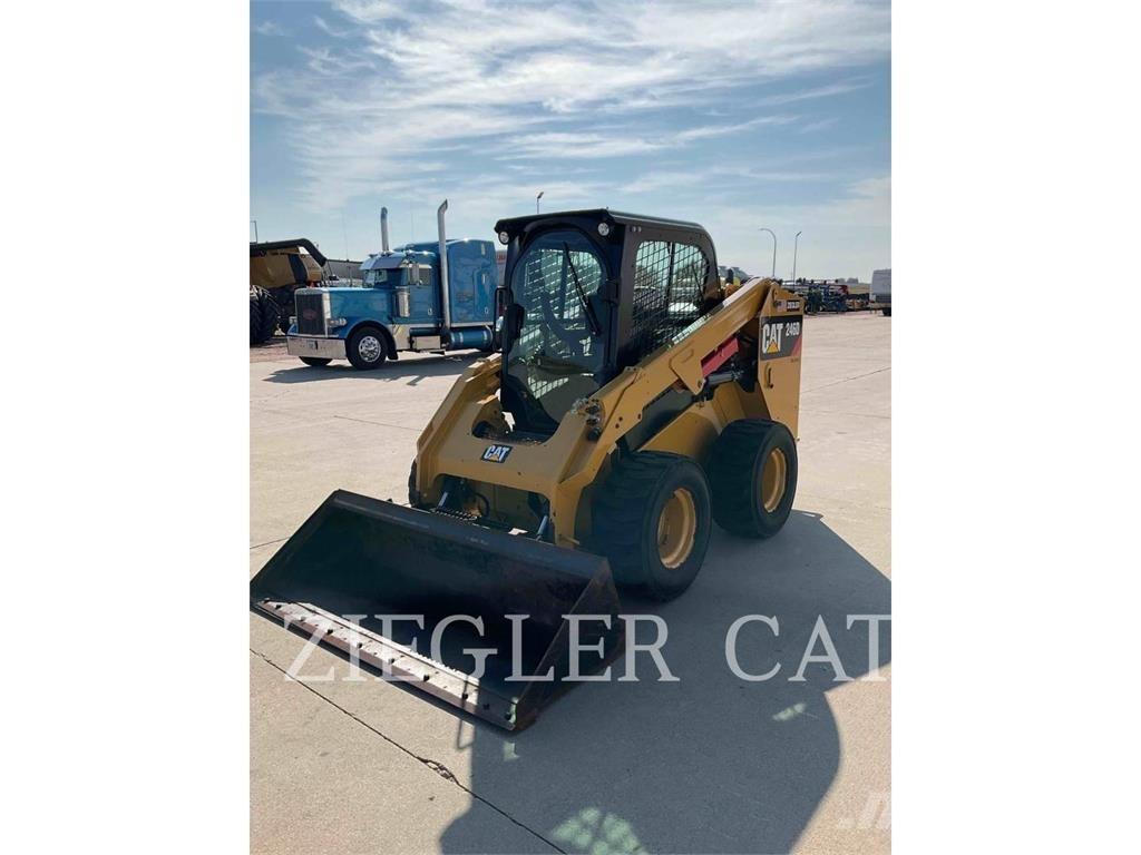 CAT 246D Minicargadoras