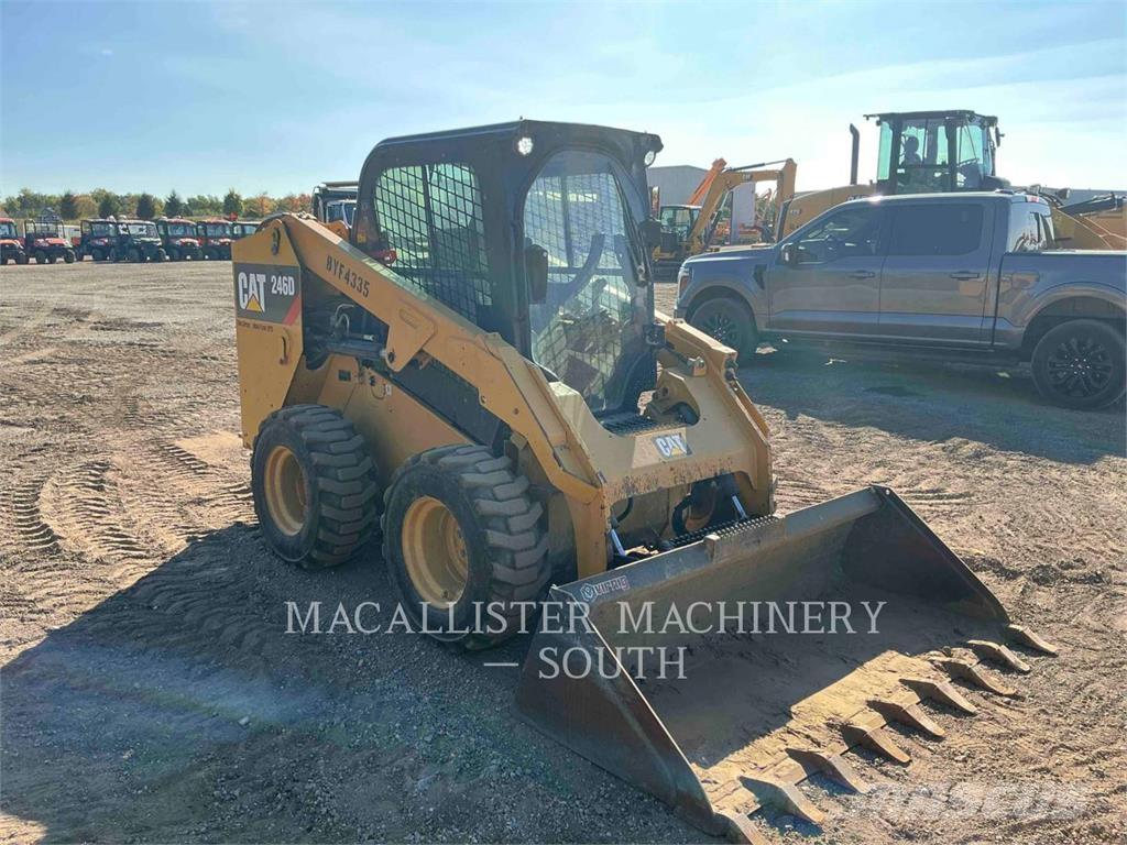 CAT 246D Minicargadoras