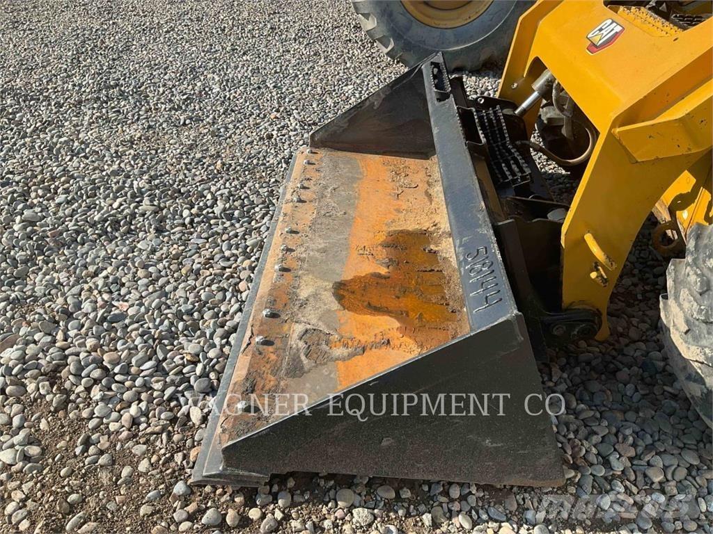 CAT 246D3 Minicargadoras