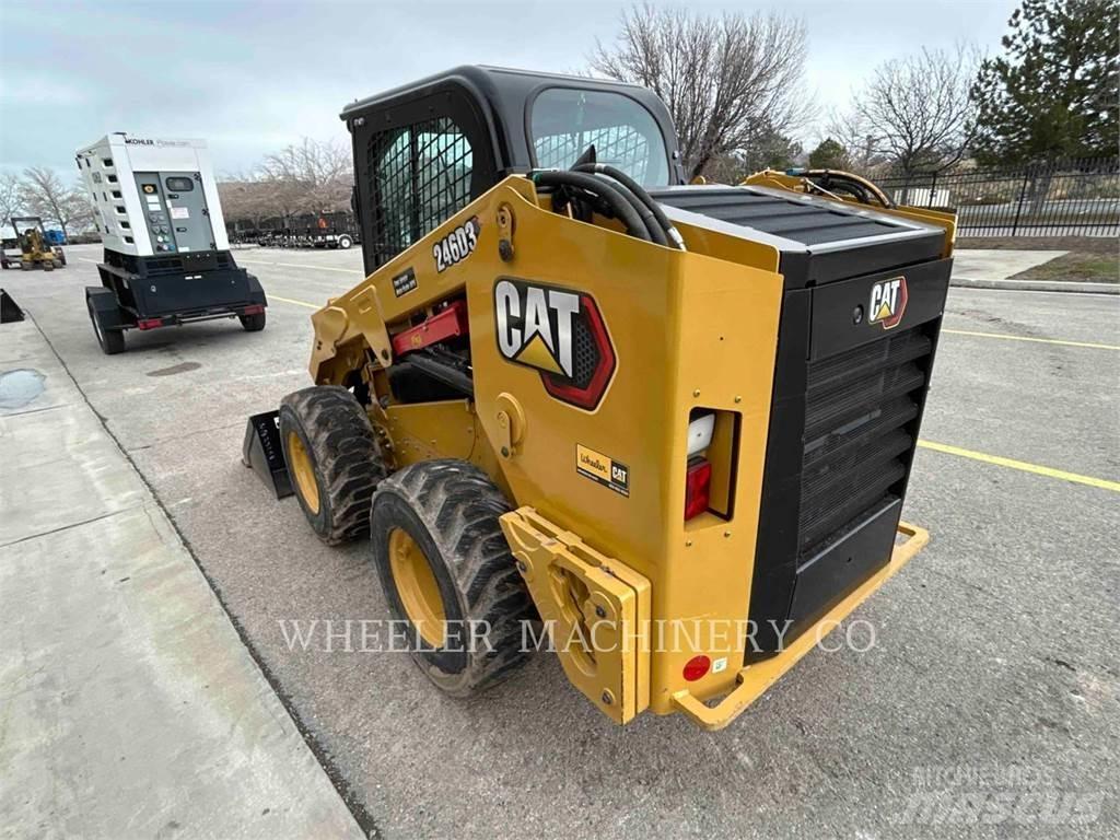 CAT 246D3 C3HF Minicargadoras