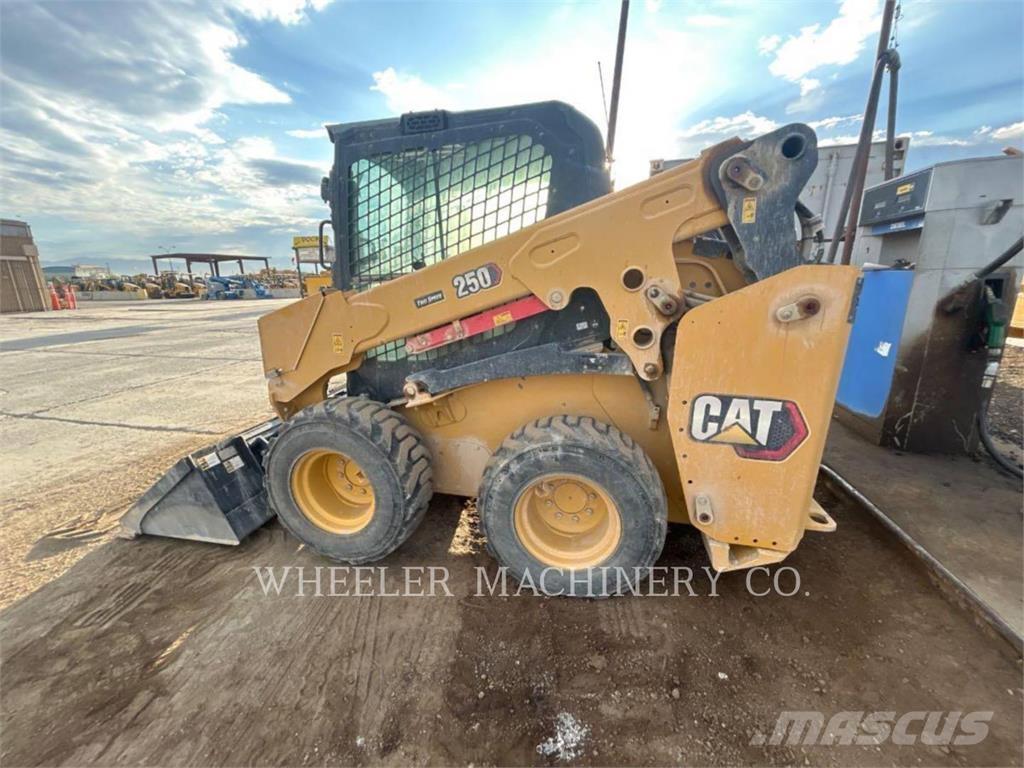 CAT 250 C3H2 Minicargadoras
