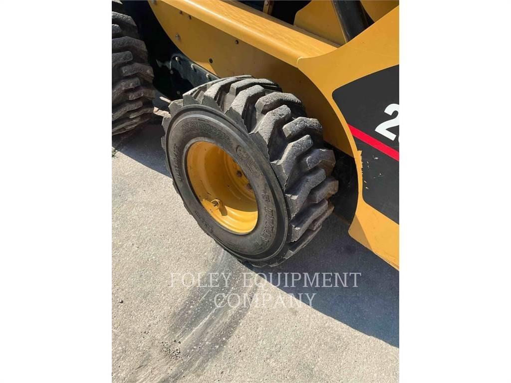 CAT 252B Minicargadoras