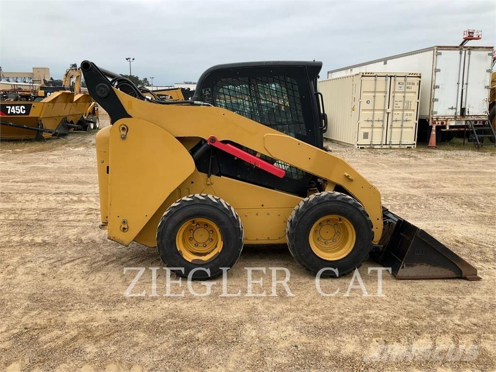 CAT 262C Minicargadoras