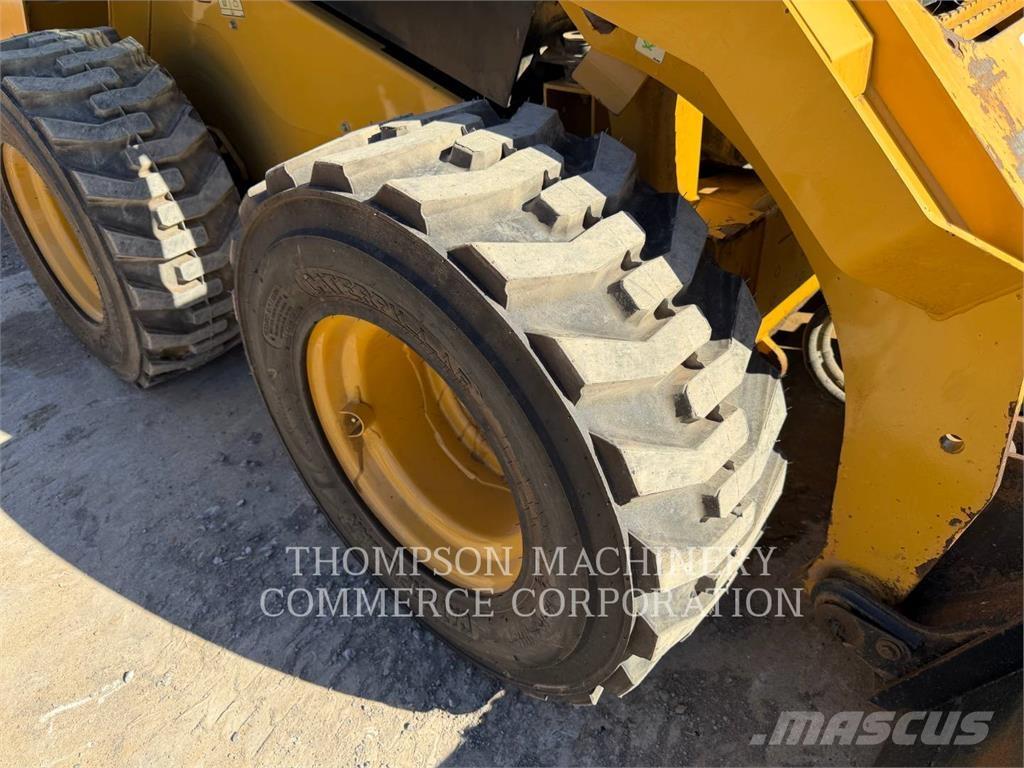 CAT 262D Minicargadoras