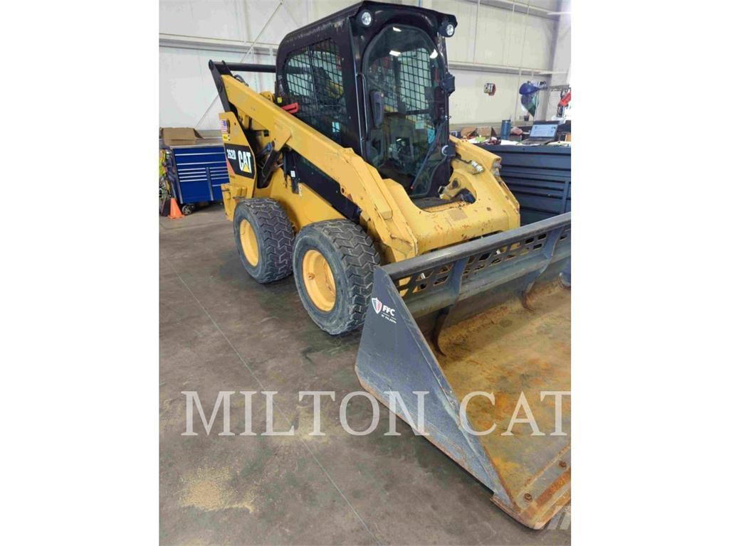 CAT 262D Minicargadoras