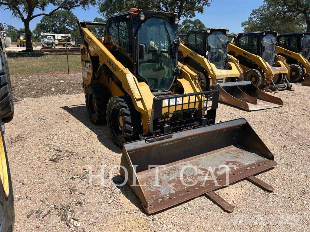 CAT 262D Minicargadoras