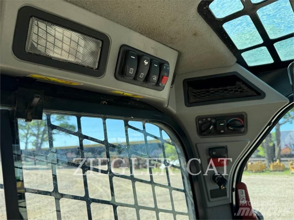 CAT 262D3 Minicargadoras